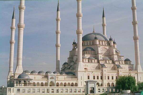 mosque.jpg 